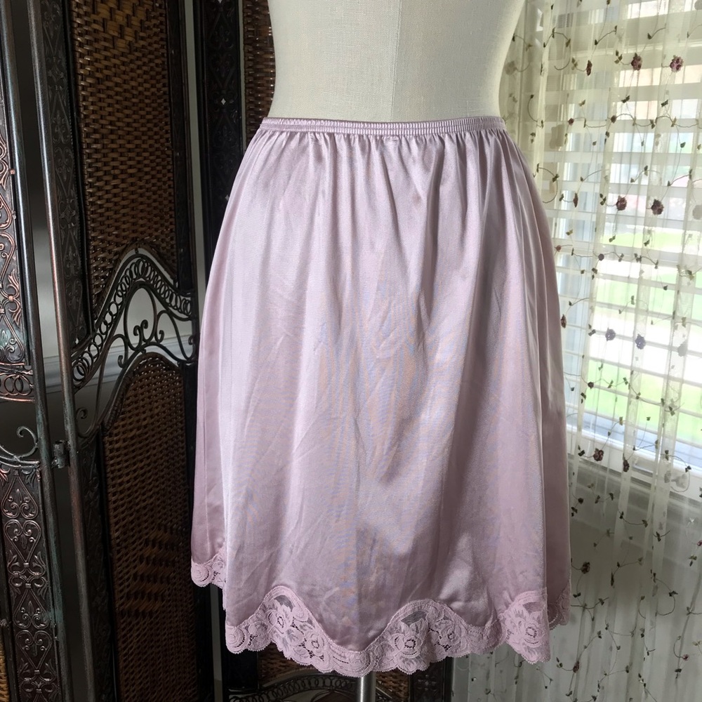 Vintage Vanity Fair Lavender Half Slip with Lace Hem - Picture 5 of 5